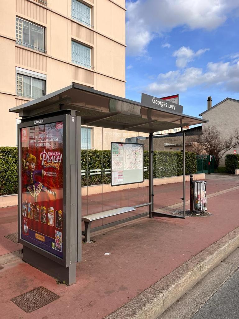 Le Pressense 2 Lägenhet Vénissieux Exteriör bild